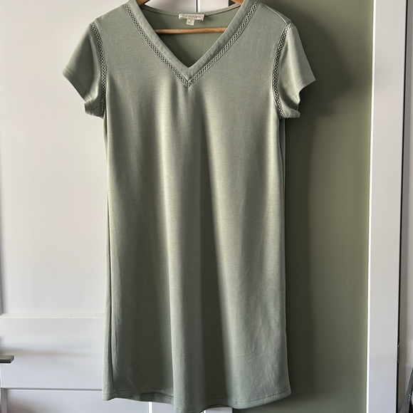 Cynthia Rowley Cut out Tshirt Dress - Picture 5 of 8